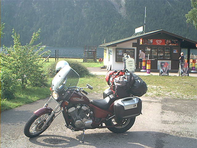 Beschreibung: Macintosh HD:Users:golfbear:Desktop:Graf-Online:Material:Bike_Pics:2004-03 Plansee.JPG