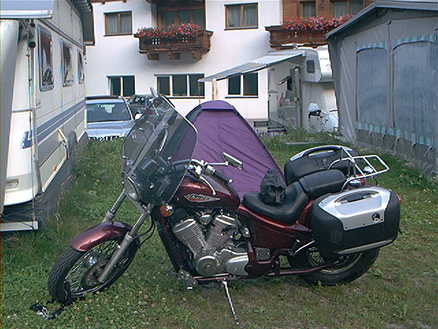 Beschreibung: Macintosh HD:Users:golfbear:Desktop:Graf-Online:Material:Bike_Pics:2004-31 Neustift.JPG
